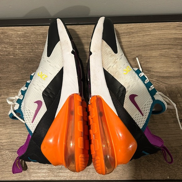 Unisex Nike Air Max 270 Vivid Purple Sneakers - Picture 5 of 11